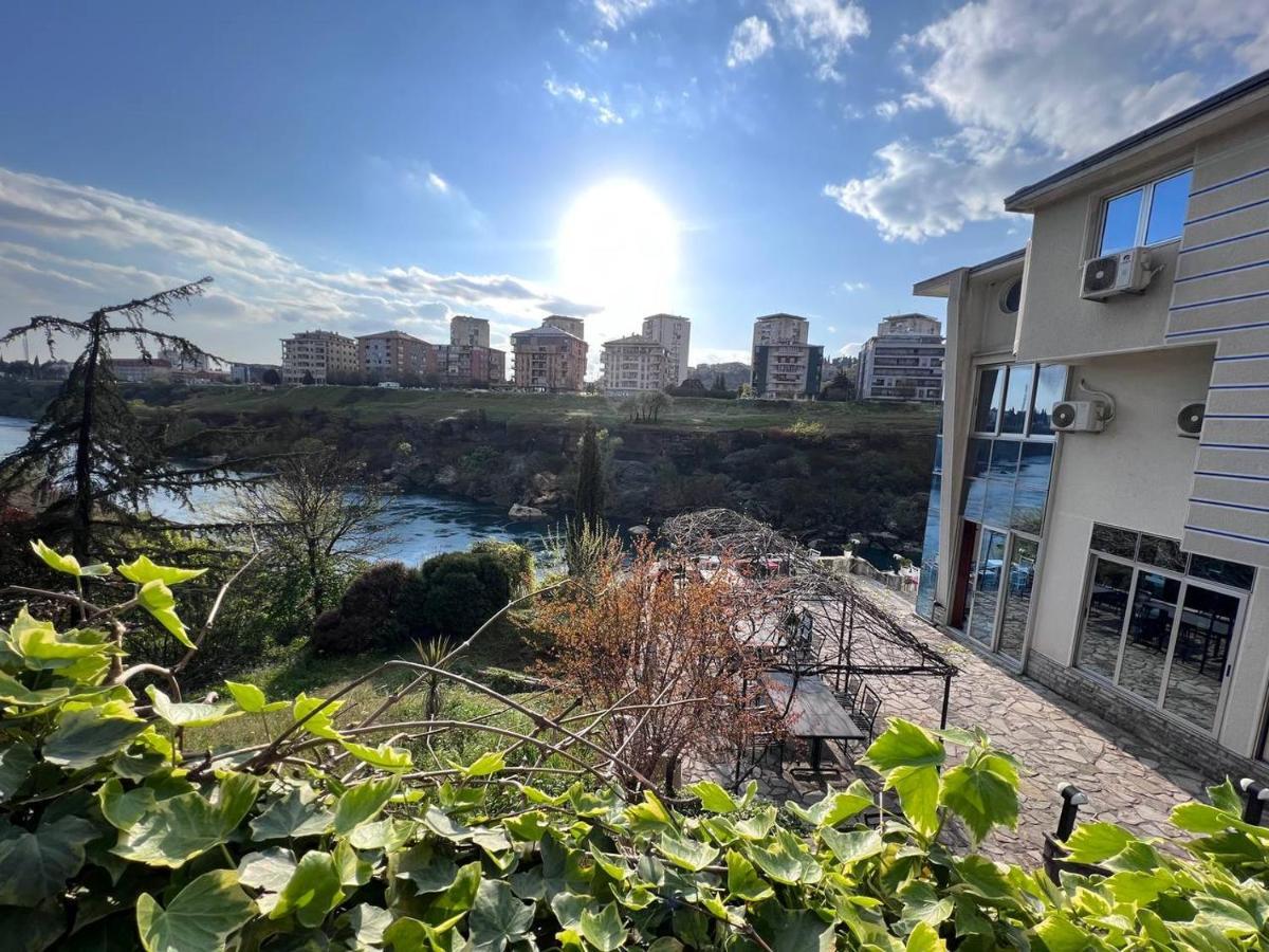 Hotel Ambasador Podgorica Eksteriør billede