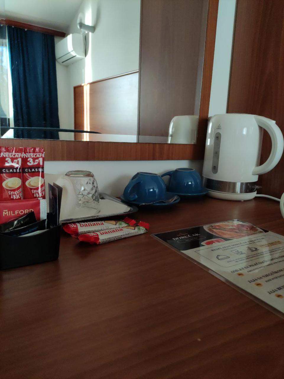 Hotel Ambasador Podgorica Eksteriør billede