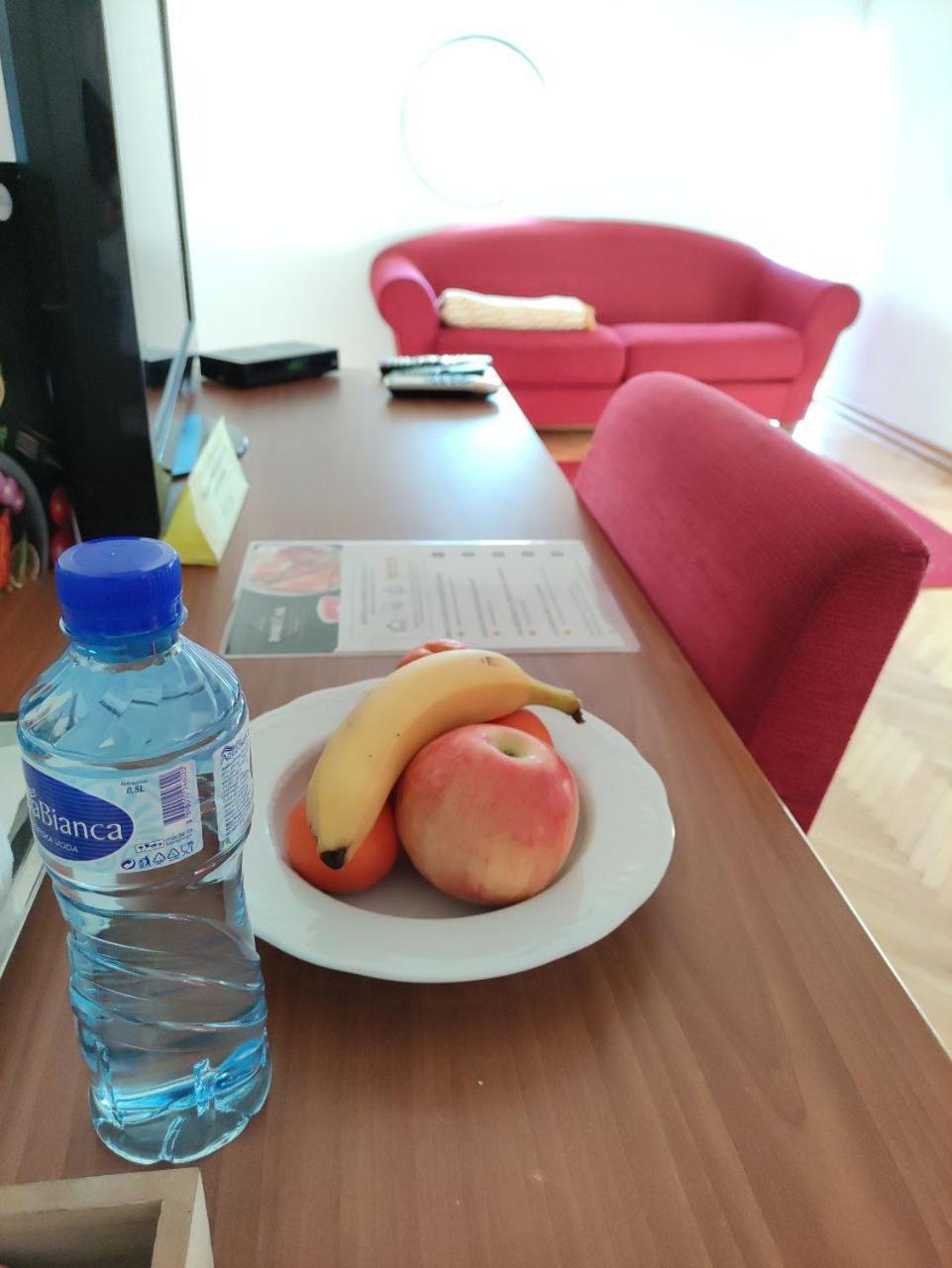 Hotel Ambasador Podgorica Eksteriør billede