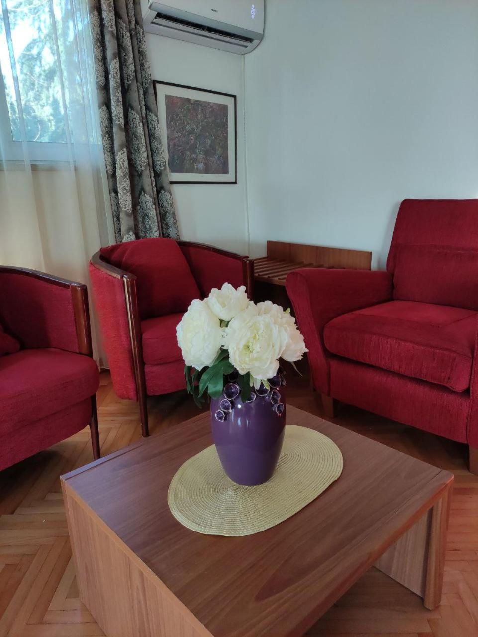 Hotel Ambasador Podgorica Eksteriør billede