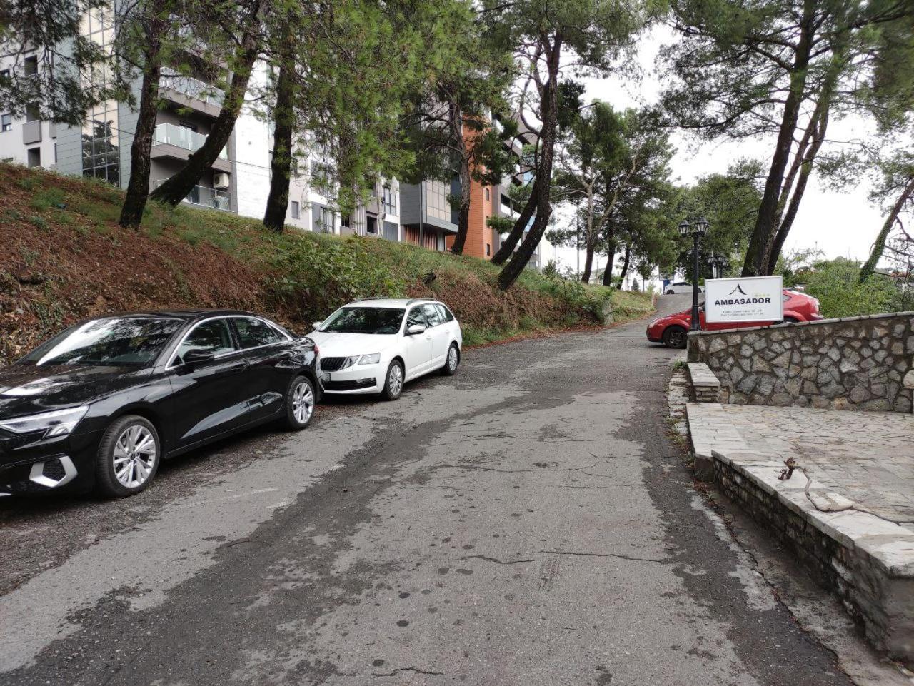 Hotel Ambasador Podgorica Eksteriør billede