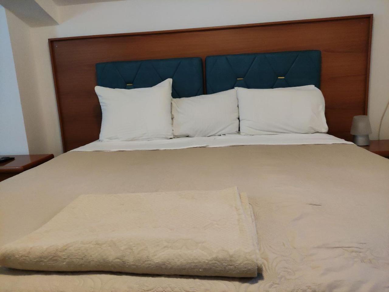 Hotel Ambasador Podgorica Eksteriør billede