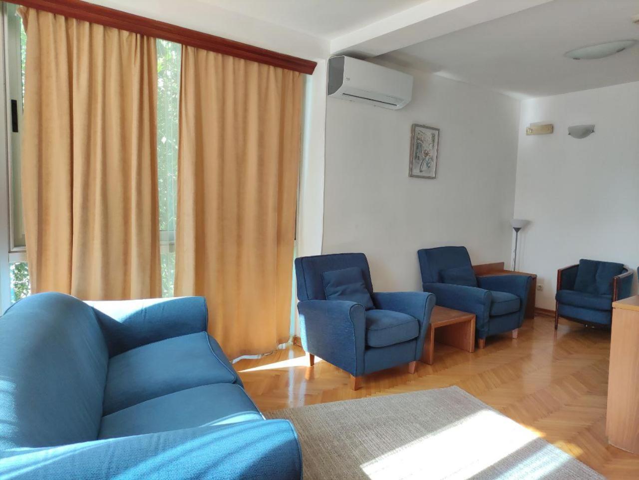 Hotel Ambasador Podgorica Eksteriør billede