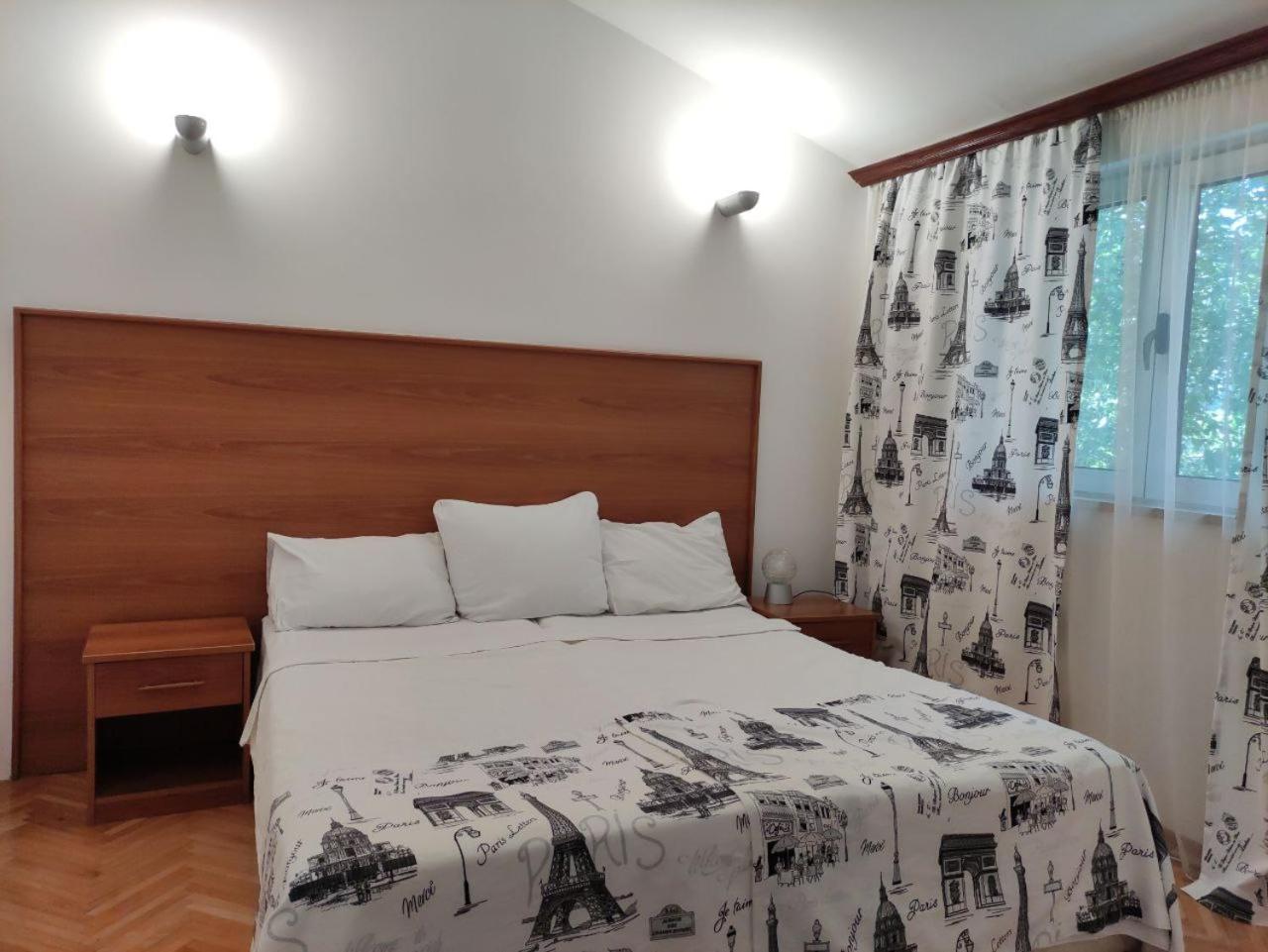 Hotel Ambasador Podgorica Eksteriør billede