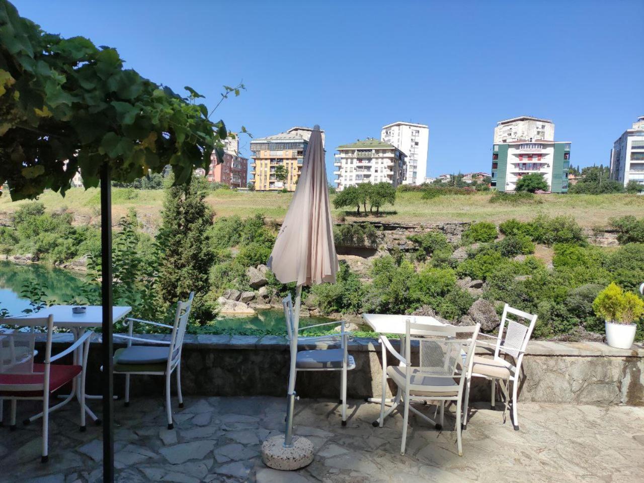 Hotel Ambasador Podgorica Eksteriør billede