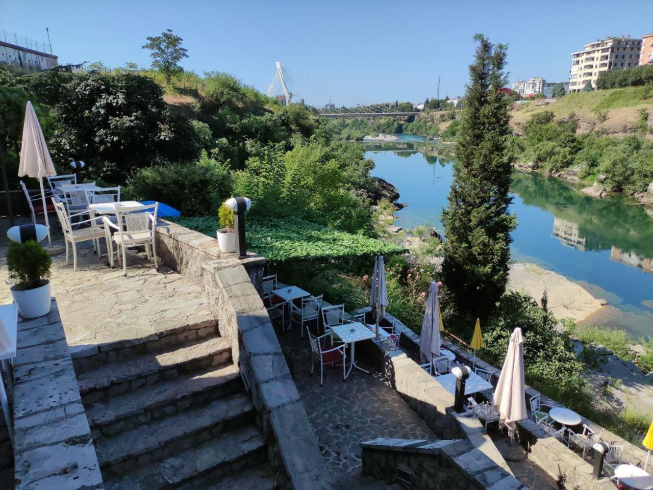 Hotel Ambasador Podgorica Eksteriør billede
